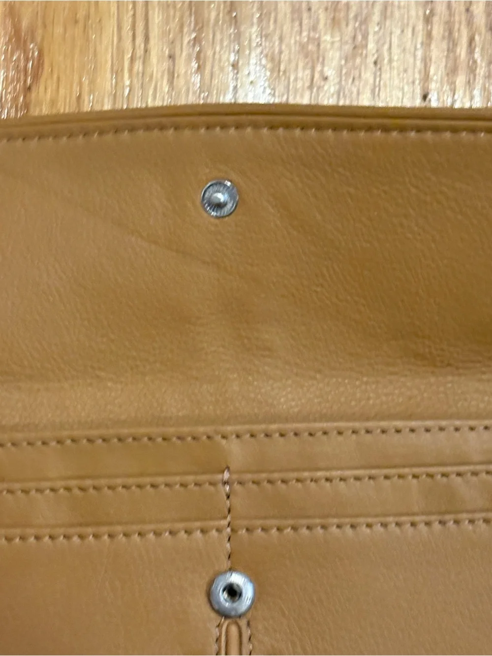NWT American Leather Co. Leather Zip Wallet
